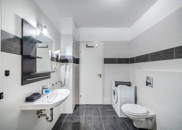 Elagant Nest Two Apartamento